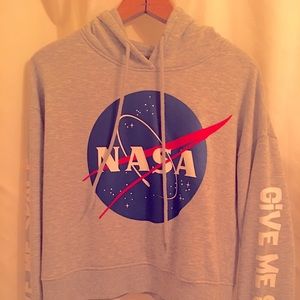 🚀NASA CROPPED HOODIE🪐